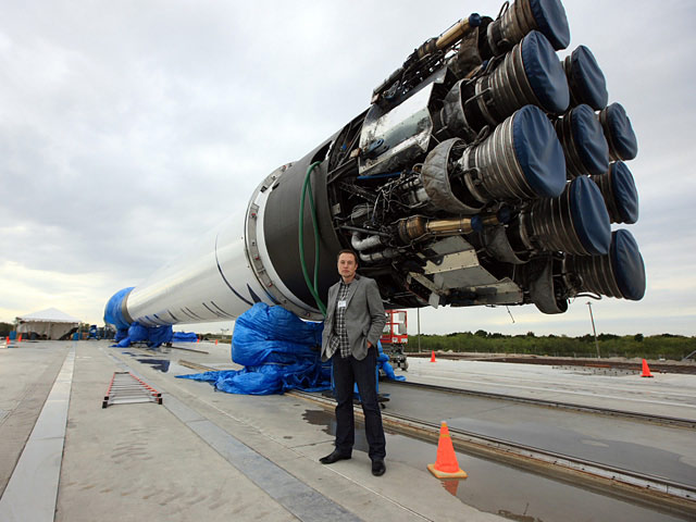 What Is the 'Hyperloop'? Billionaire Elon Musk to Reveal Futuristic Transportation Idea Monday